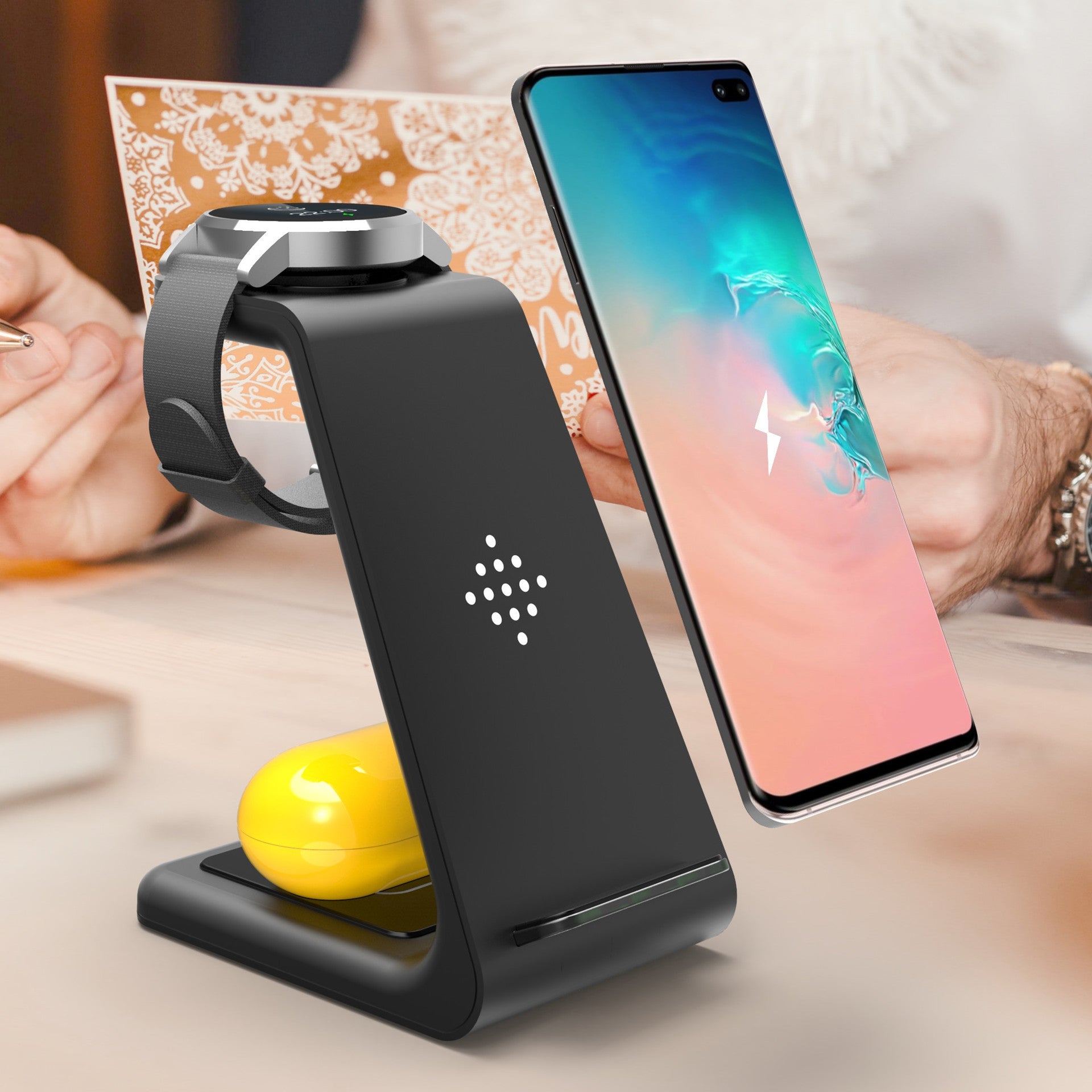 3 in 1 Wireless Fast Charging Station and Phone Stand
