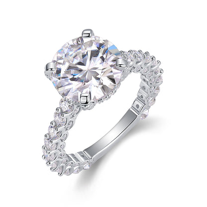 Affectionate S925 Silver 5-Carat Moissanite Diamond Ring