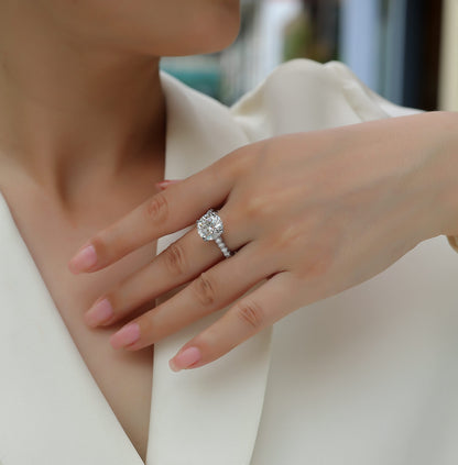 Affectionate S925 Silver 5-Carat Moissanite Diamond Ring