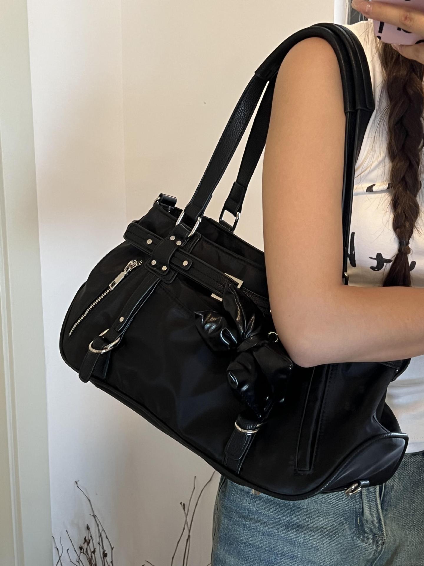 Commuter Underarm Design Girl's Headwind Texture Motorcycle Satchel