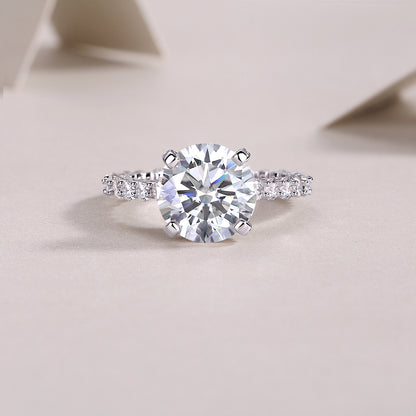 Affectionate S925 Silver 5-Carat Moissanite Diamond Ring