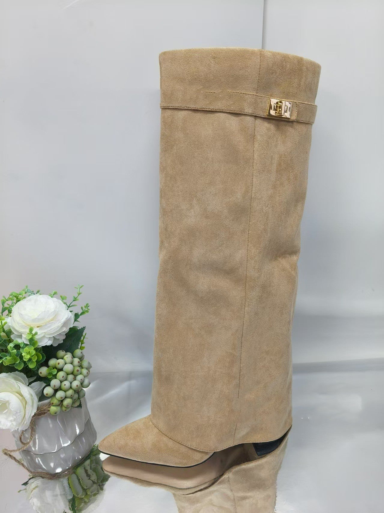 Women’s Mid-Calf Winter Boots with Pointed Toe and Chunky Heel