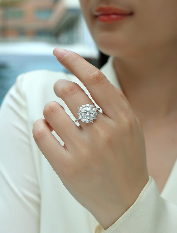 Sunflower S925 Silver 3-Carat Moissanite Diamond Ring