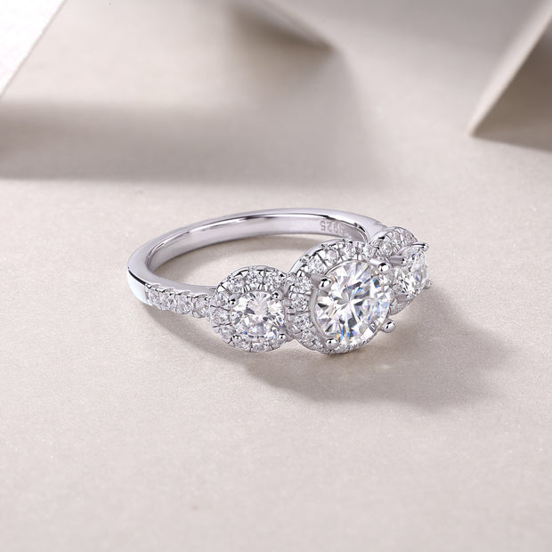 Luxurious S925 Silver 1-Carat Moissanite Diamond Ring