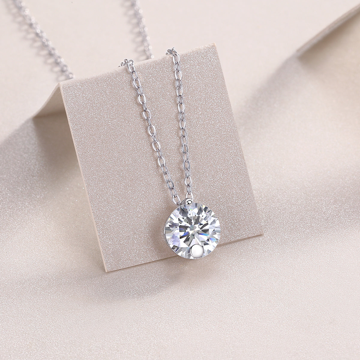 Simple Pleasure S925 Silver 2-Carat Moissanite Diamond Pendant